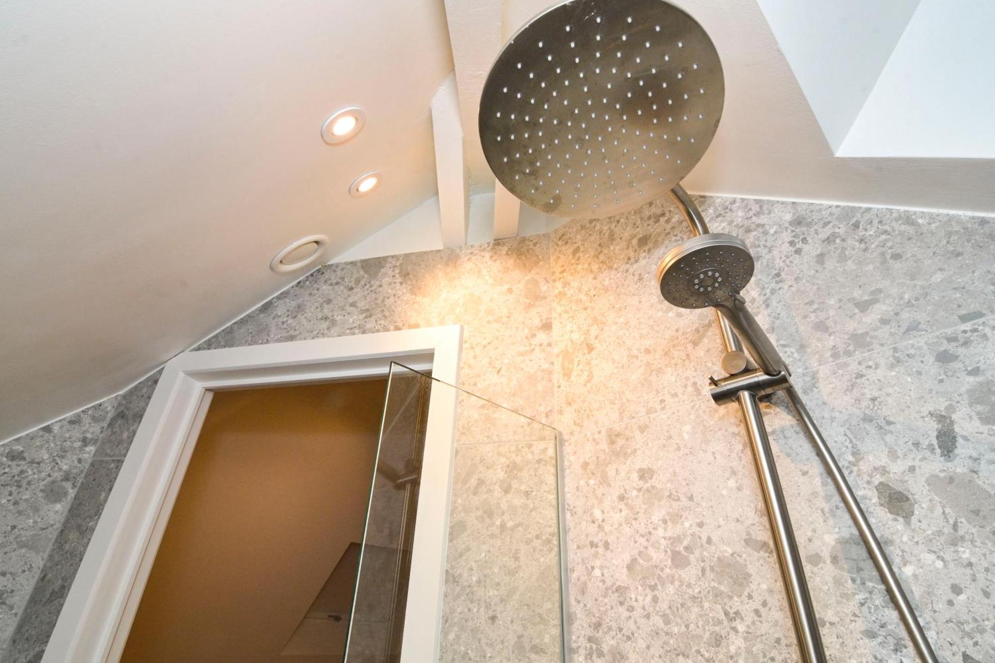 Family Duplex Getaway - Perfectly Positioned For City Adventures ブリュッセル エクステリア 写真