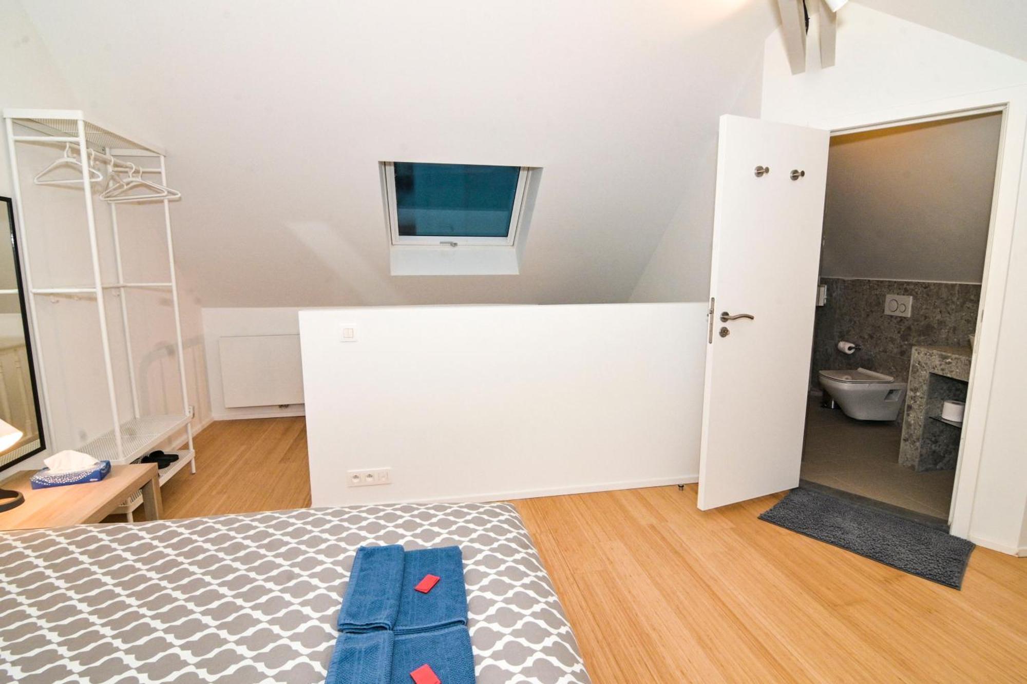 Family Duplex Getaway - Perfectly Positioned For City Adventures ブリュッセル エクステリア 写真